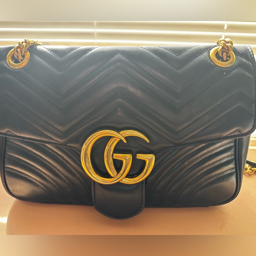 Authentic Gucci Marmont Medium Shoulder Bag